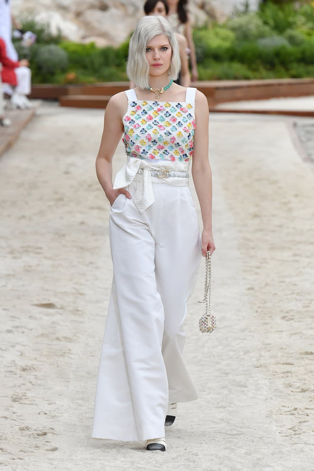 Chanel, Chanel Cruise, Chanel Cruise 2022, Chanel Cruise 22, Chanel Cruise 2022/23, Chanel Cruise กระเป๋า, Chanel กระเป๋า, Chanel เสื้อ, Chanel tweed, Chanel ราคา, ชาเนล, ชาแนล, Chanel กระเป๋า ราคา
