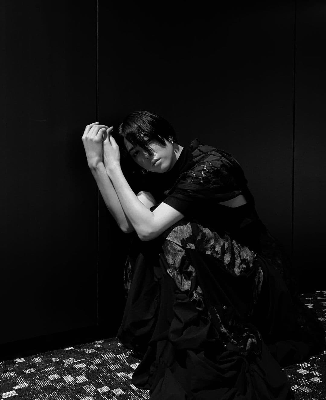 Ayaka Miyoshi, Ayaka Miyoshi ประวัติ, Ayaka Miyoshi ผลงาน, Ayaka Miyoshi ซีรี่ส์, Ayaka Miyoshi หนัง, Ayaka Miyoshi ภาพยนตร์, Ayaka Miyoshi Alice in Borderland, Alice in Borderland cast, Alice in Borderland นักแสดง, Alice in Borderland ผู้หญิง, Alice in Borderland นางเอก, Alice in Borderland ผู้หญิงผมสั้น