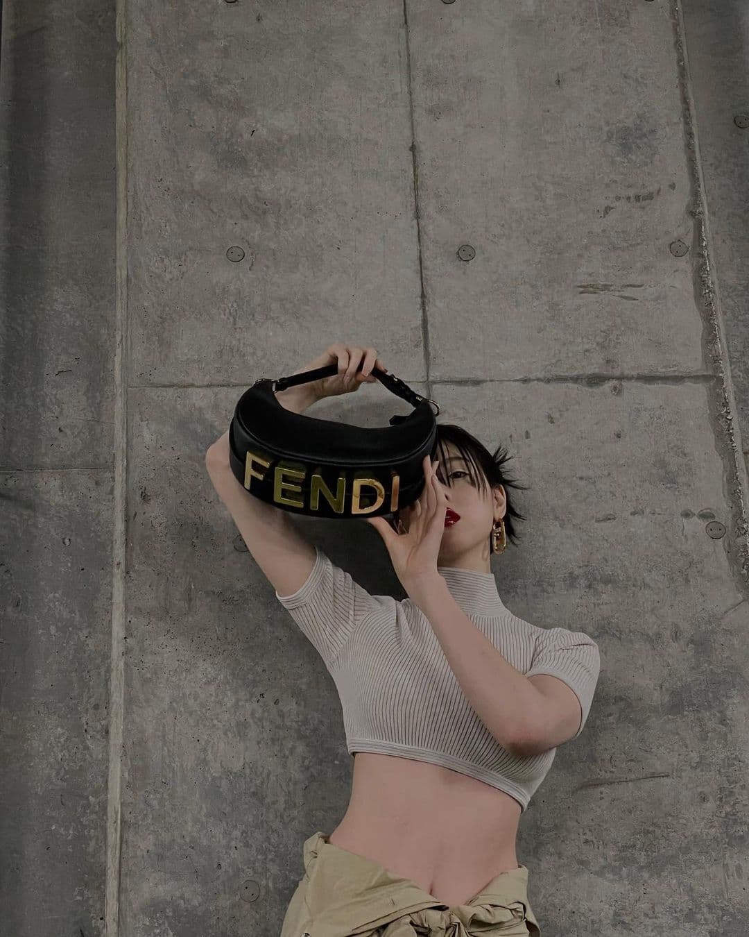 Ayaka Miyoshi, Ayaka Miyoshi ประวัติ, Ayaka Miyoshi ผลงาน, Ayaka Miyoshi ซีรี่ส์, Ayaka Miyoshi หนัง, Ayaka Miyoshi ภาพยนตร์, Ayaka Miyoshi Alice in Borderland, Alice in Borderland cast, Alice in Borderland นักแสดง, Alice in Borderland ผู้หญิง, Alice in Borderland นางเอก, Alice in Borderland ผู้หญิงผมสั้น