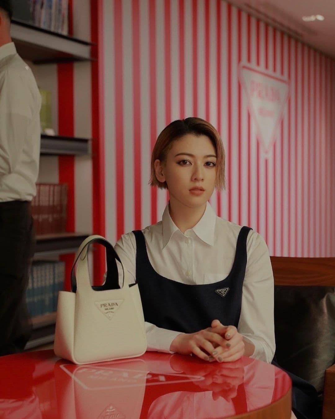 Ayaka Miyoshi, Ayaka Miyoshi ประวัติ, Ayaka Miyoshi ผลงาน, Ayaka Miyoshi ซีรี่ส์, Ayaka Miyoshi หนัง, Ayaka Miyoshi ภาพยนตร์, Ayaka Miyoshi Alice in Borderland, Alice in Borderland cast, Alice in Borderland นักแสดง, Alice in Borderland ผู้หญิง, Alice in Borderland นางเอก, Alice in Borderland ผู้หญิงผมสั้น