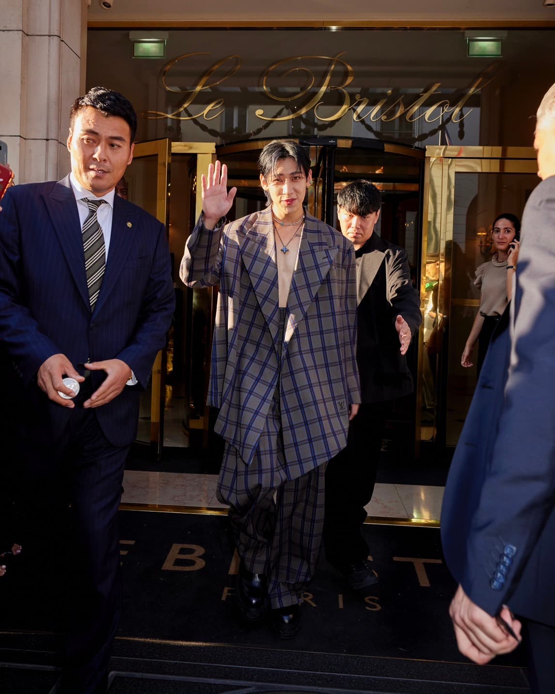 แบมแบม, แจ็กสัน หวัง, แจ็คสัน หวัง, bambam got7, bambam lv, bambam louis vuitton, louis vuitton pharrell, bambam jackson, แบมแบม แจ็คสัน, jackson got7