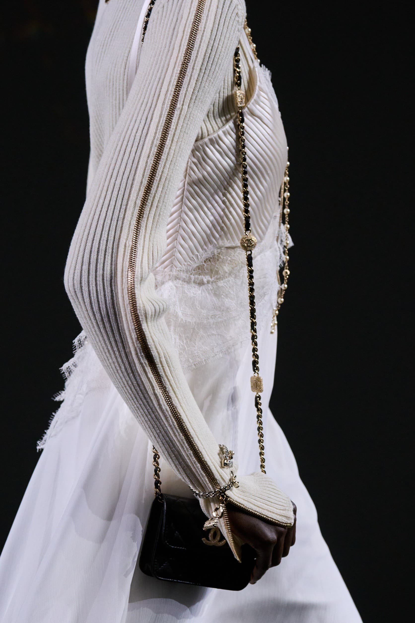 Chanel, Chanel Bags, Chanel กระเป๋า, Chanel Classic ราคา, Chanel Classic, Chanel Fall Winter, Chanel Fall Winter 2024