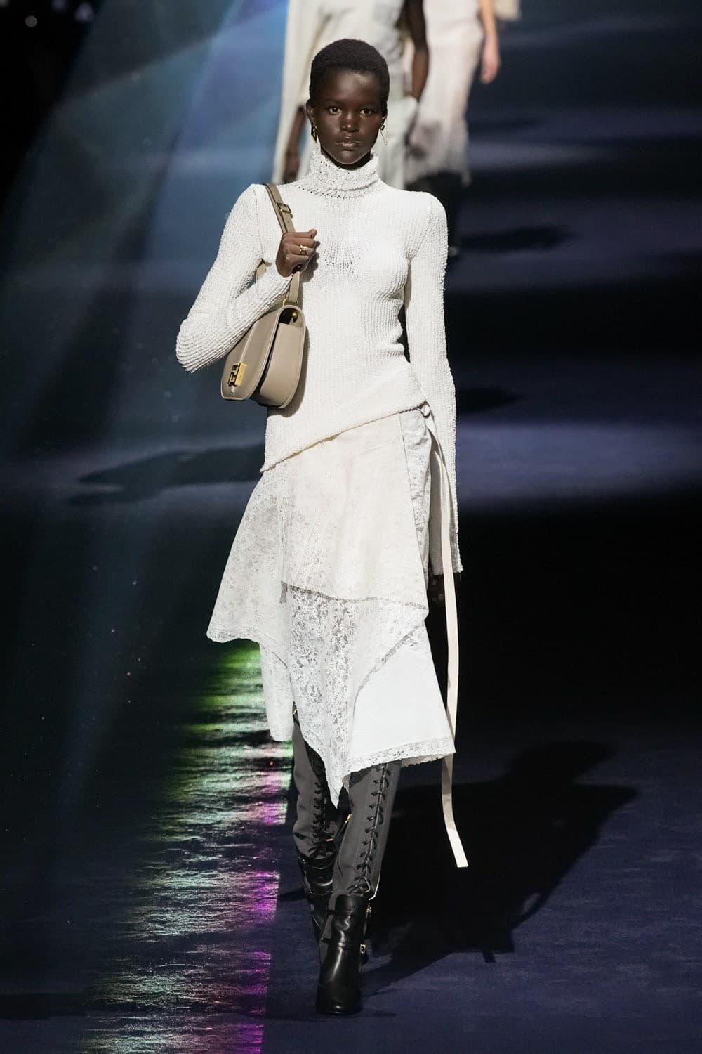 Fendi, เบลล่า ราณี, เบลล่า ราณี แคมเปญ, เบลล่า แคมเปญ, เบลล่า ราณี ig, เบลล่า fendi, fendi ambassador