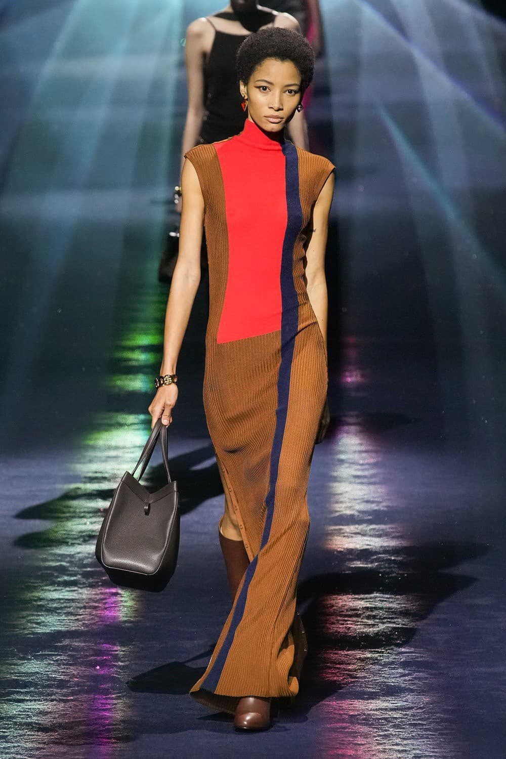 Fendi, เบลล่า ราณี, เบลล่า ราณี แคมเปญ, เบลล่า แคมเปญ, เบลล่า ราณี ig, เบลล่า fendi, fendi ambassador