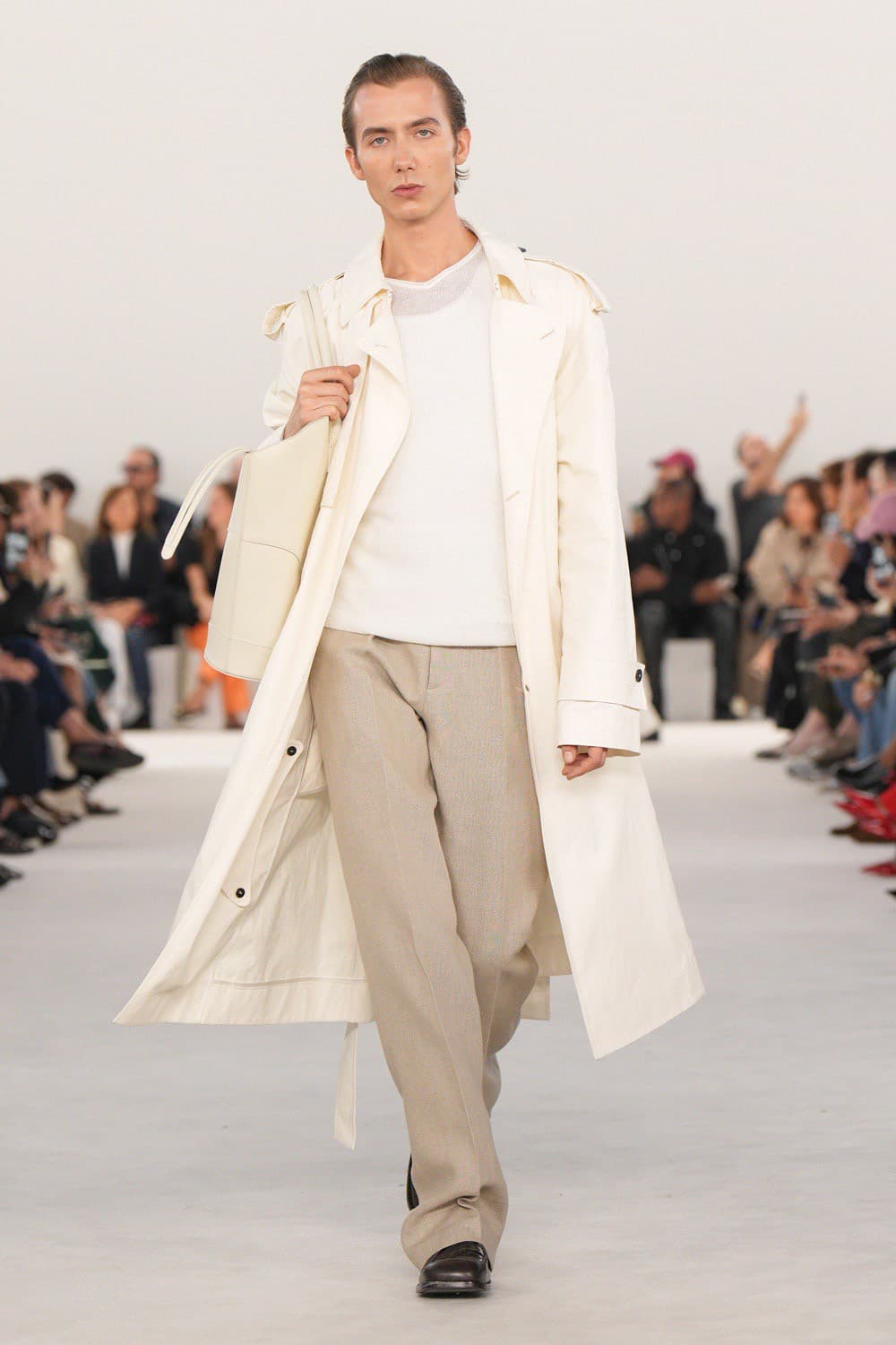 Ferragamo, Ferragamo SS24, Ferragamo Spring Summer, Ferragamo กระเป๋า, Ferragamo รองเท้า, Ferragamo ราคา