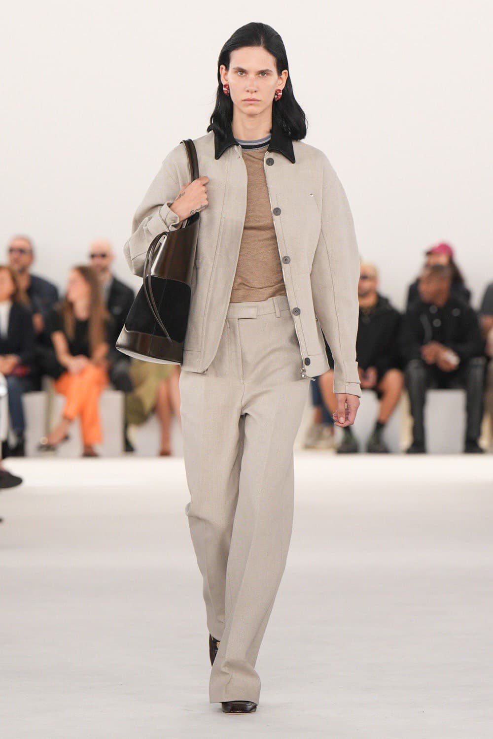 Ferragamo, Ferragamo SS24, Ferragamo Spring Summer, Ferragamo กระเป๋า, Ferragamo รองเท้า, Ferragamo ราคา