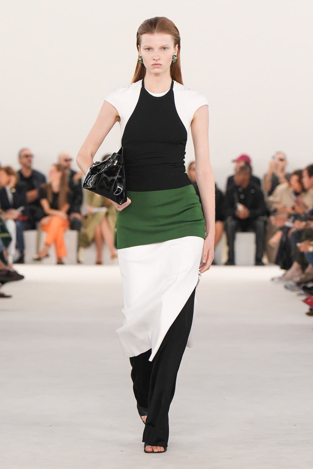 Ferragamo, Ferragamo SS24, Ferragamo Spring Summer, Ferragamo กระเป๋า, Ferragamo รองเท้า, Ferragamo ราคา