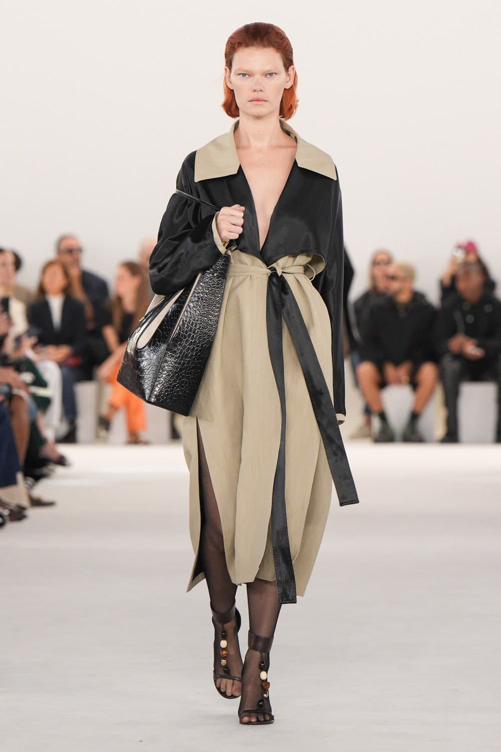 Ferragamo, Ferragamo SS24, Ferragamo Spring Summer, Ferragamo กระเป๋า, Ferragamo รองเท้า, Ferragamo ราคา
