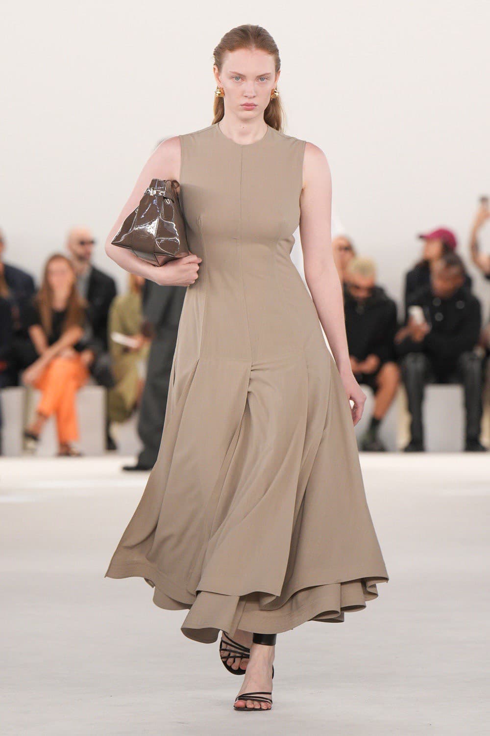 Ferragamo, Ferragamo SS24, Ferragamo Spring Summer, Ferragamo กระเป๋า, Ferragamo รองเท้า, Ferragamo ราคา
