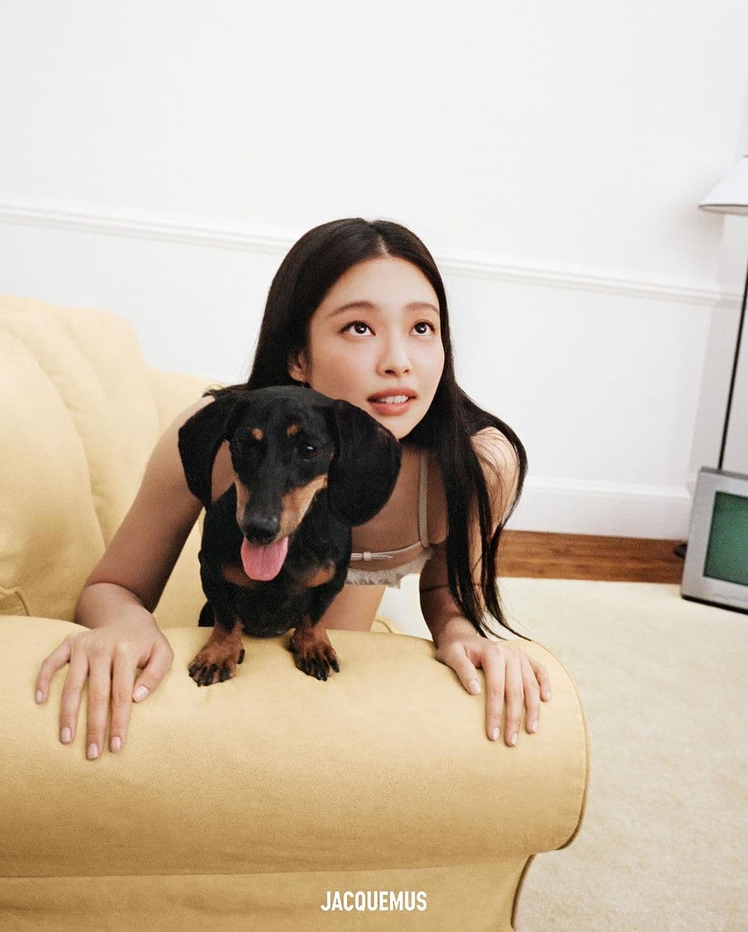 Jacquemus Jennie, Jennie Blackpink, Jacquemus, Jacquemus กระเป๋า, Jacquemus ราคา