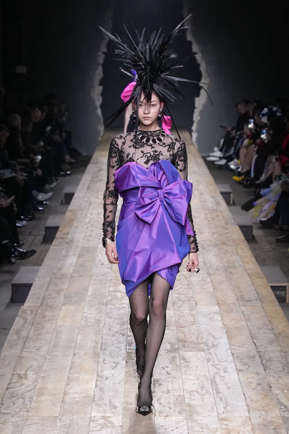 Moschino, Moschino FW23, Moschino Fall Winter, Moschino Jeremy Scott, Moschino กระเป๋า, Moschino เสื้อ, Moschino ราคา, Moschino ไทย