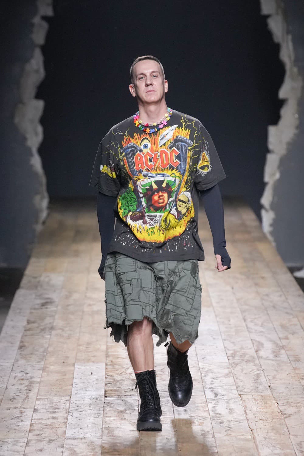 Moschino, Moschino FW23, Moschino Fall Winter, Moschino Jeremy Scott, Moschino กระเป๋า, Moschino เสื้อ, Moschino ราคา, Moschino ไทย