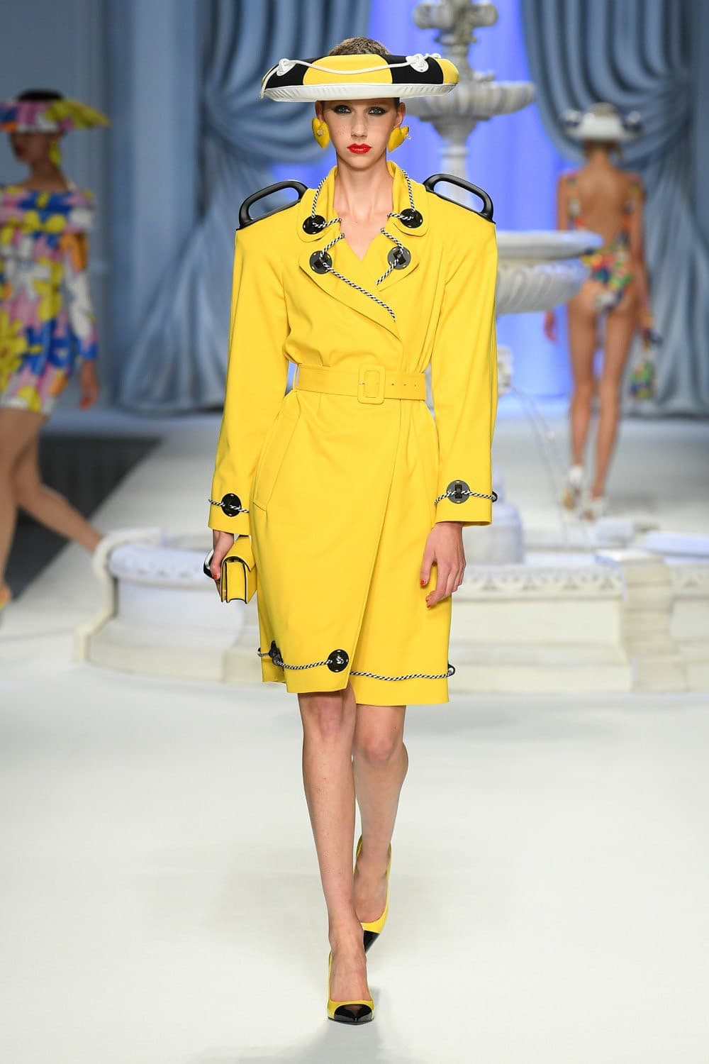 Moschino, Moschino SS23, Moschino Spring Summer, Moschino Jeremy Scott, Jeremy Scott