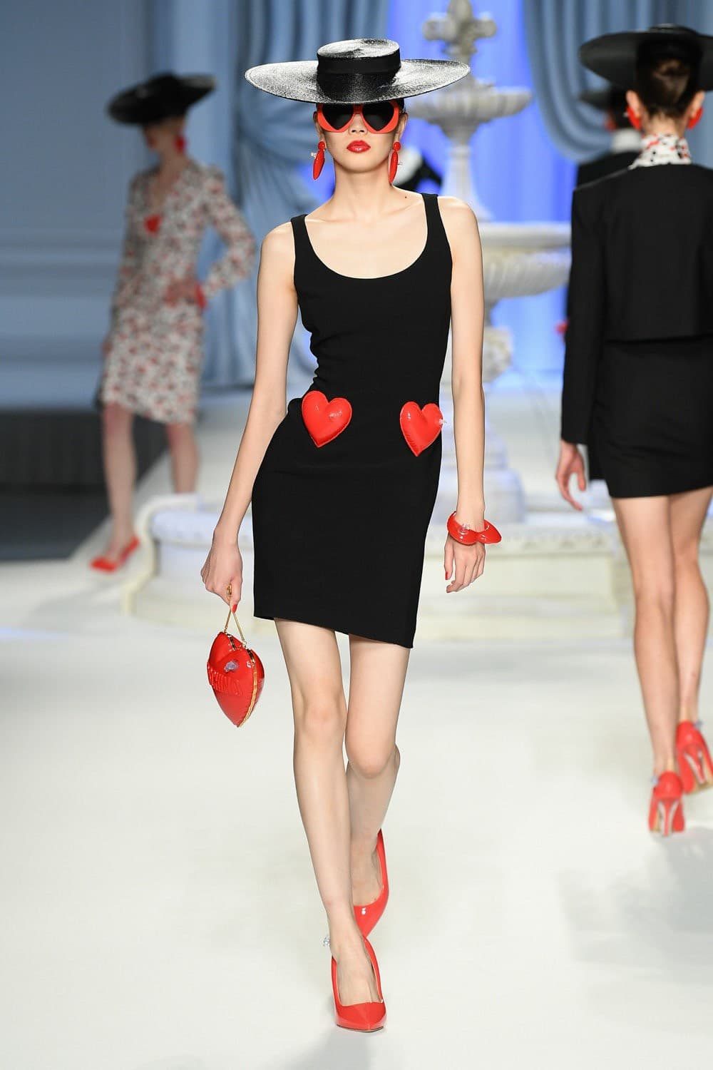 Moschino, Moschino SS23, Moschino Spring Summer, Moschino Jeremy Scott, Jeremy Scott