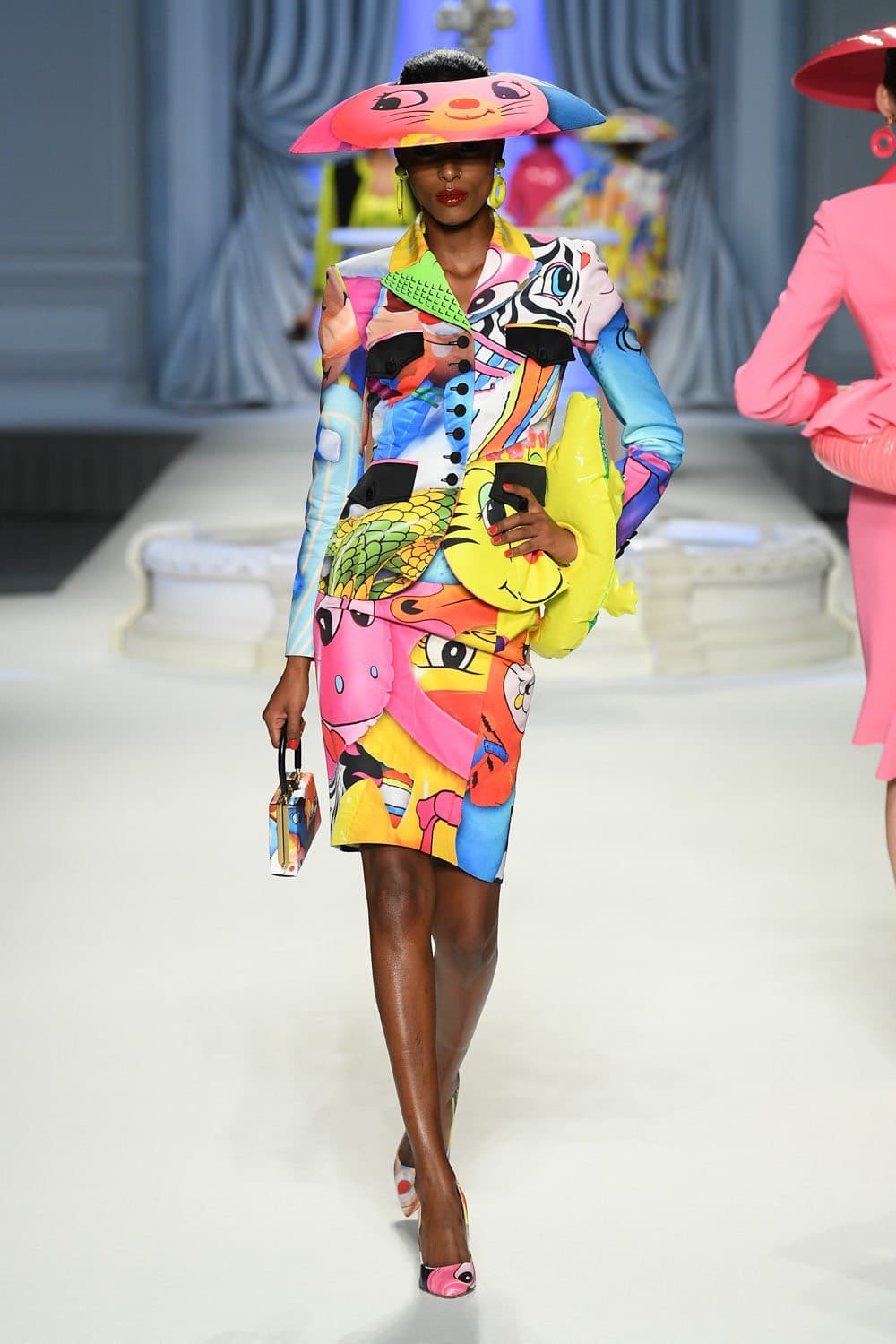 Moschino, Moschino SS23, Moschino Spring Summer, Moschino Jeremy Scott, Jeremy Scott