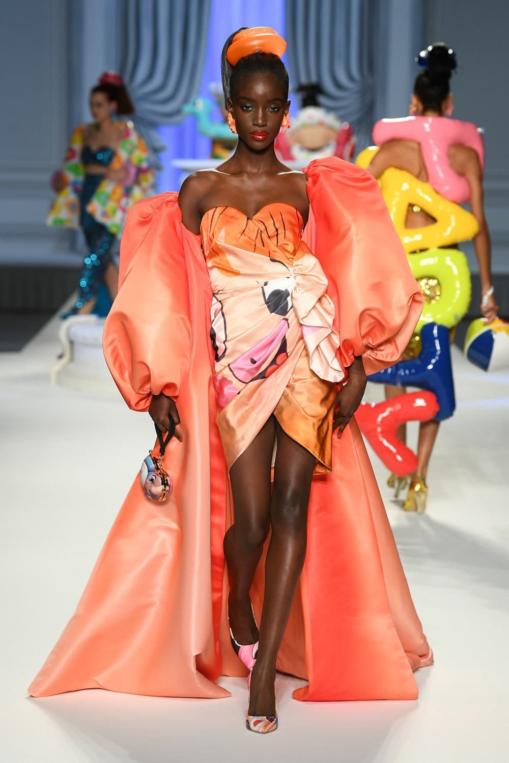 Moschino, Moschino SS23, Moschino Spring Summer, Moschino Jeremy Scott, Jeremy Scott