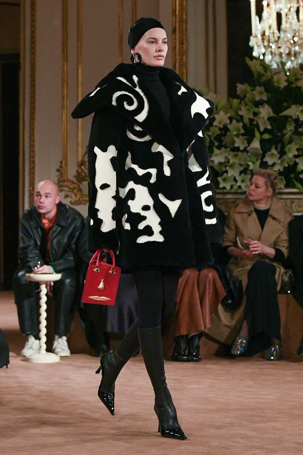 Elsa Schiaparelli, Schiaparelli, Schiaparelli runway, Schiaparelli fw23, Schiaparelli fall winter 2023, Schiaparelli fall winter, Schiaparelli haute couture, Schiaparelli couture