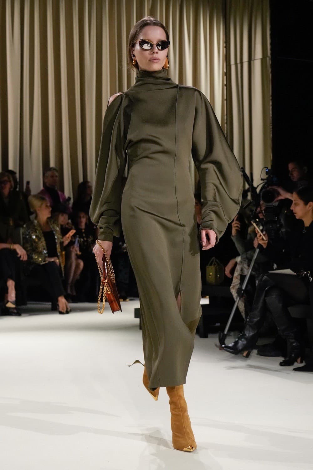 Schiaparelli, Schiaparelli FW24, Schiaparelli Ready to wear, Schiaparelli Fall Winter 2024, Schiaparelli Fall Winter, Schiaparelli Daniel Roseberry, Daniel Roseberry