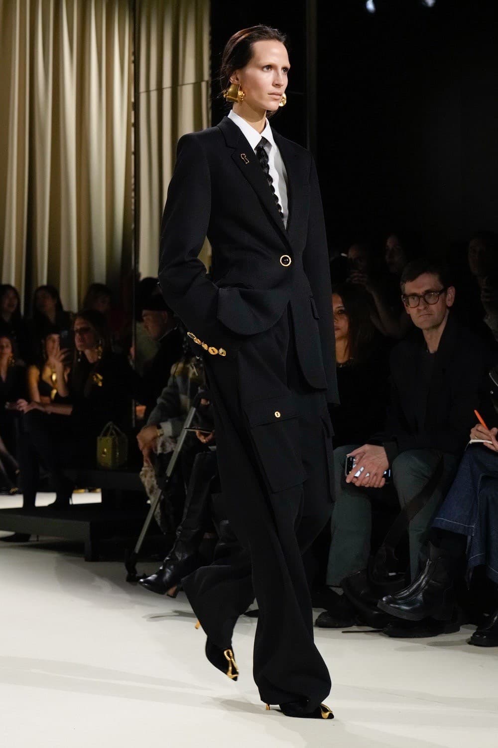 Schiaparelli, Schiaparelli FW24, Schiaparelli Ready to wear, Schiaparelli Fall Winter 2024, Schiaparelli Fall Winter, Schiaparelli Daniel Roseberry, Daniel Roseberry