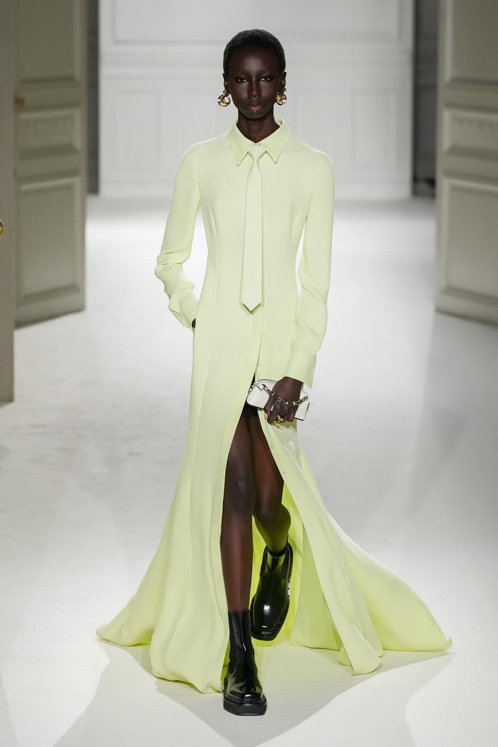 Valentino, Valentino Black Tie, Valentino Fall Winter, Valentino Fall Winter 2023, Valentino FW23, Pierpaolo Piccioli, Valentino Pierpaolo Piccioli