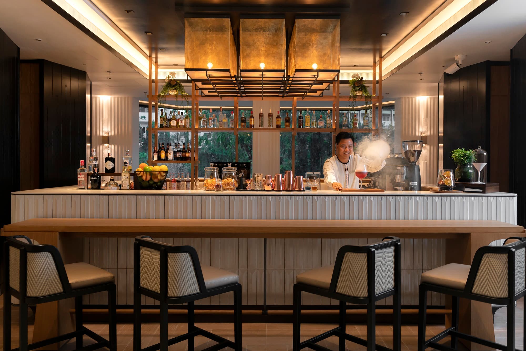 bar-roof-top-chiangmai-melia-mai-skybar