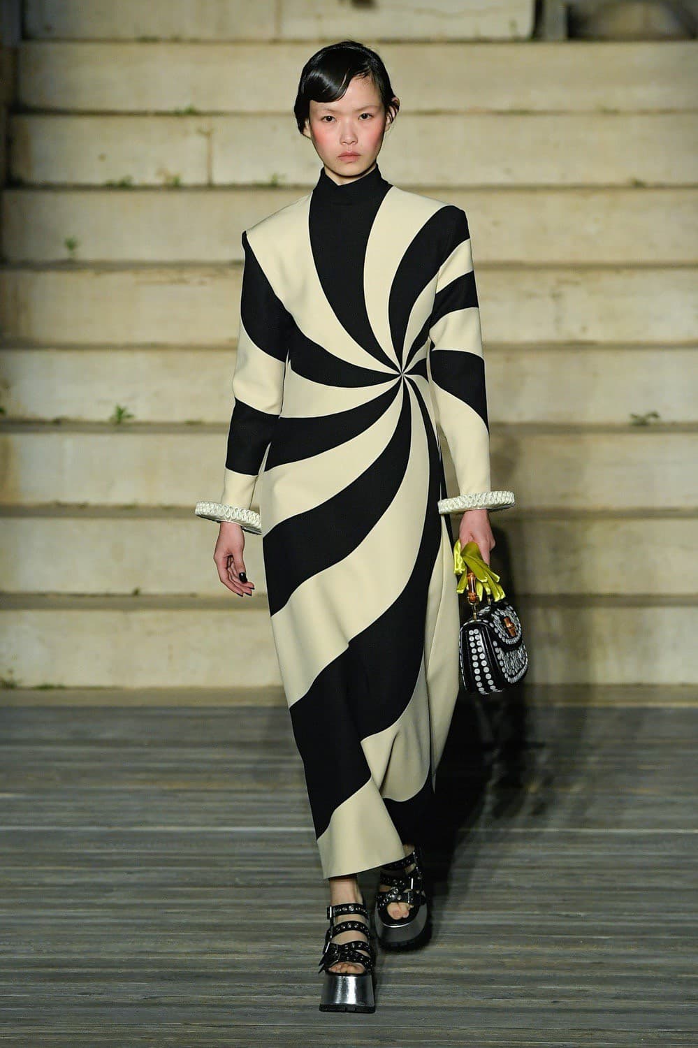 Gucci Cosmogonie, Gucci, Gucci Cruise, Gucci Cruise 2023, Gucci Cruise 2022, Gucci ใหม่ ดาวิกา, ใหม่ ดาวิกา, ใหม่ ดาวิกา gucci